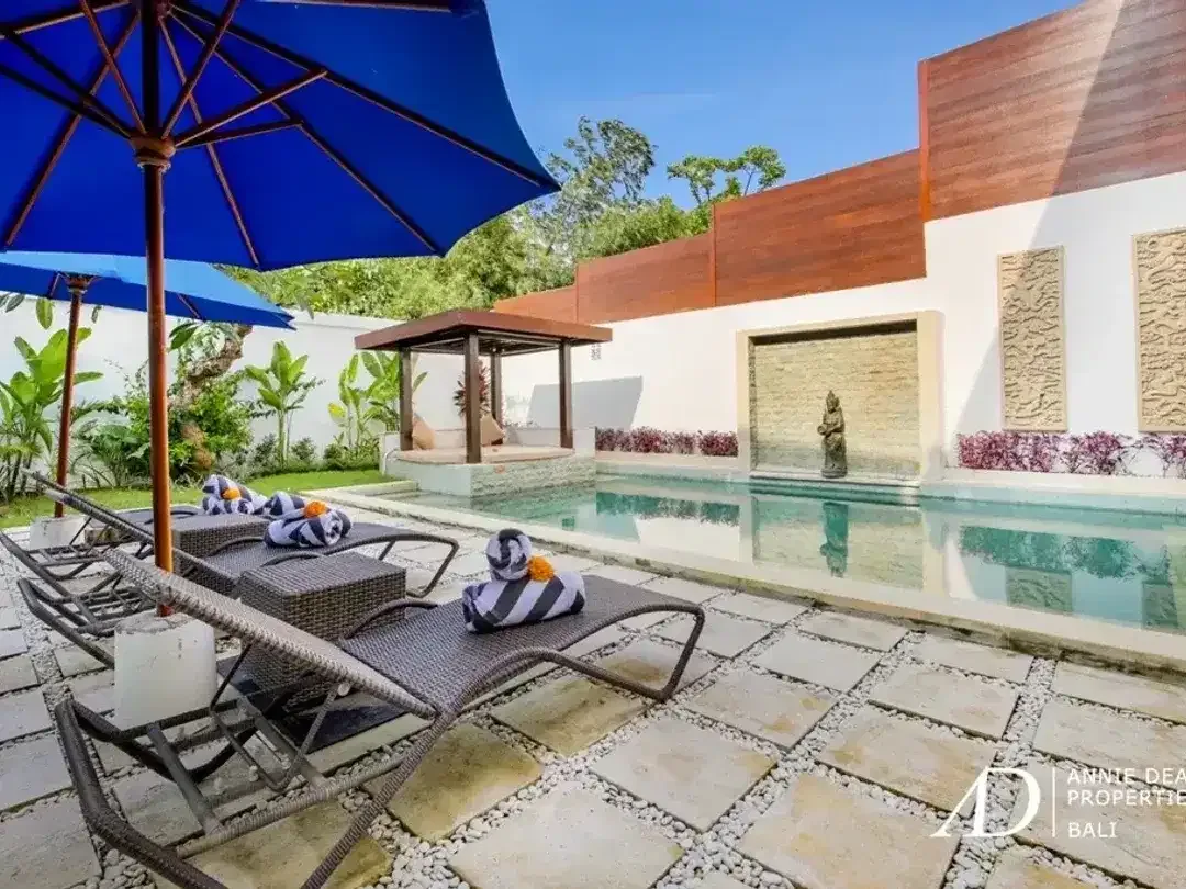 FREEHOLD | FULLY RENOVATED MODERN 3-BEDROOM VILLA IN PRIME SEMINYAK - Image 5 of 10