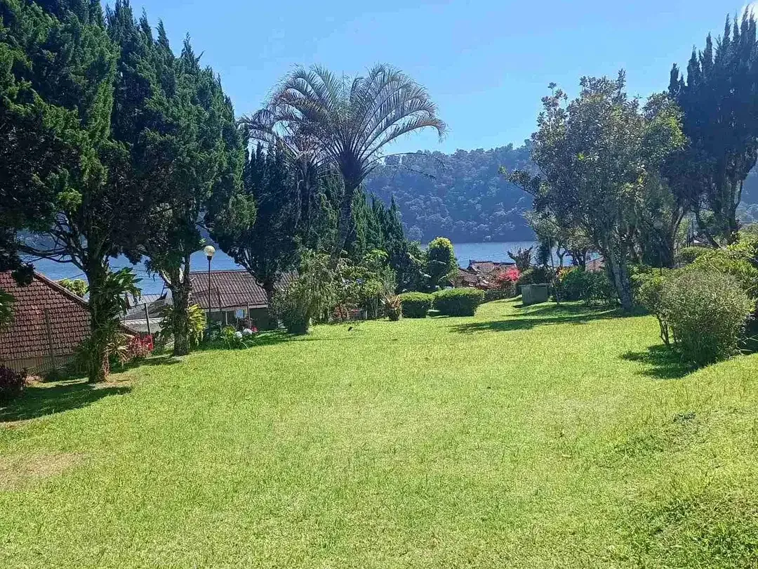 Full View Danau Buyan 5.200m² Bonus Rumah Style Villa - Image 1 of 10