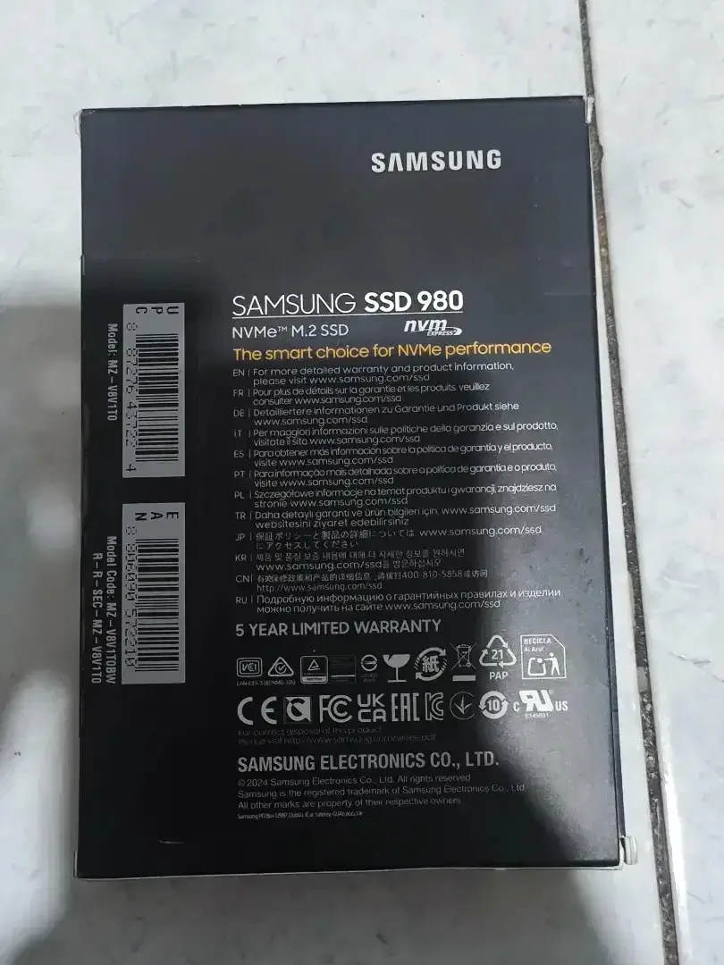 SSD Samsung 980 1TB PCIE 3.0 x4 SSD M.2 NVME - Image 2 of 3