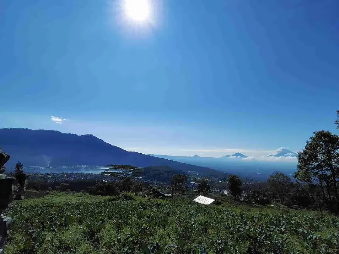 Tanah View Danau dan Kota di Baturiti Bedugul Bali - Image 7 of 9