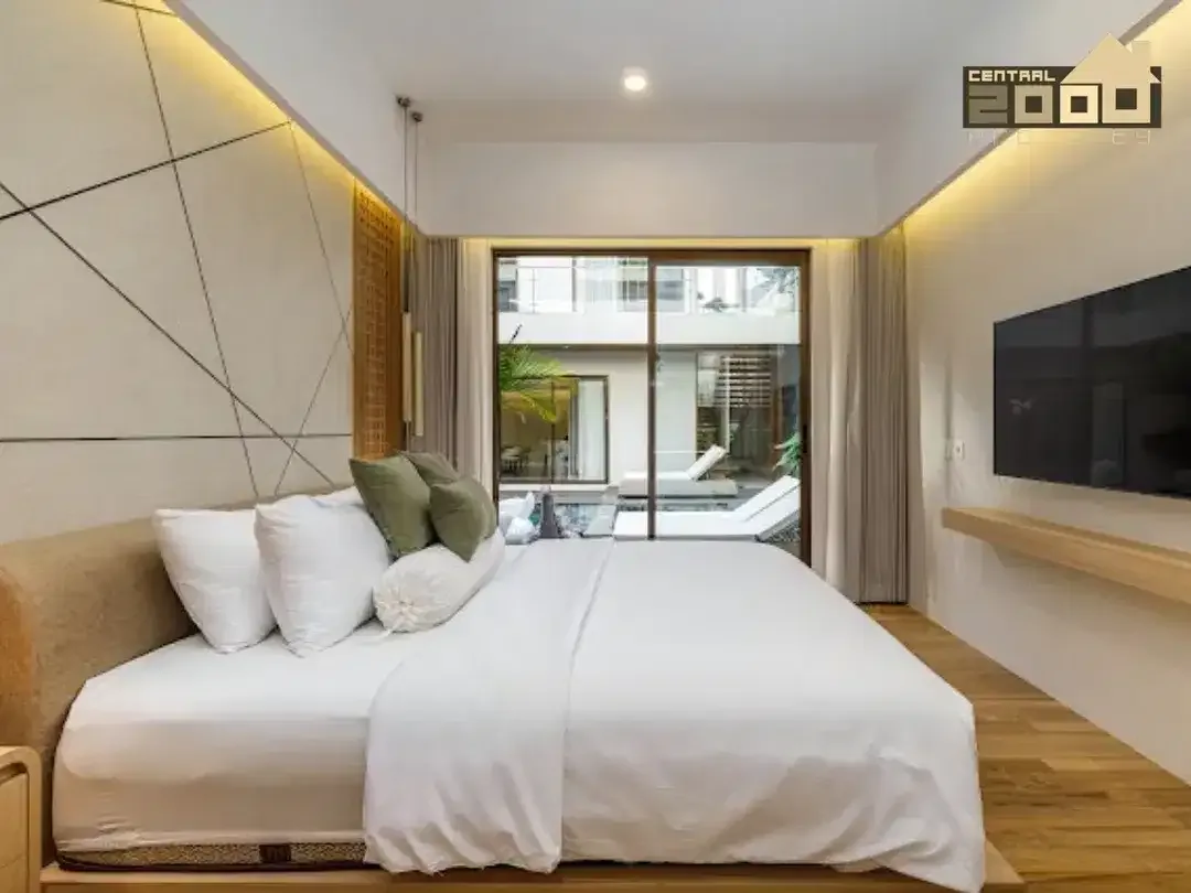 Luxury 3BR Villa with Private Gym & Sauna in Seminyak - Image 7 of 10