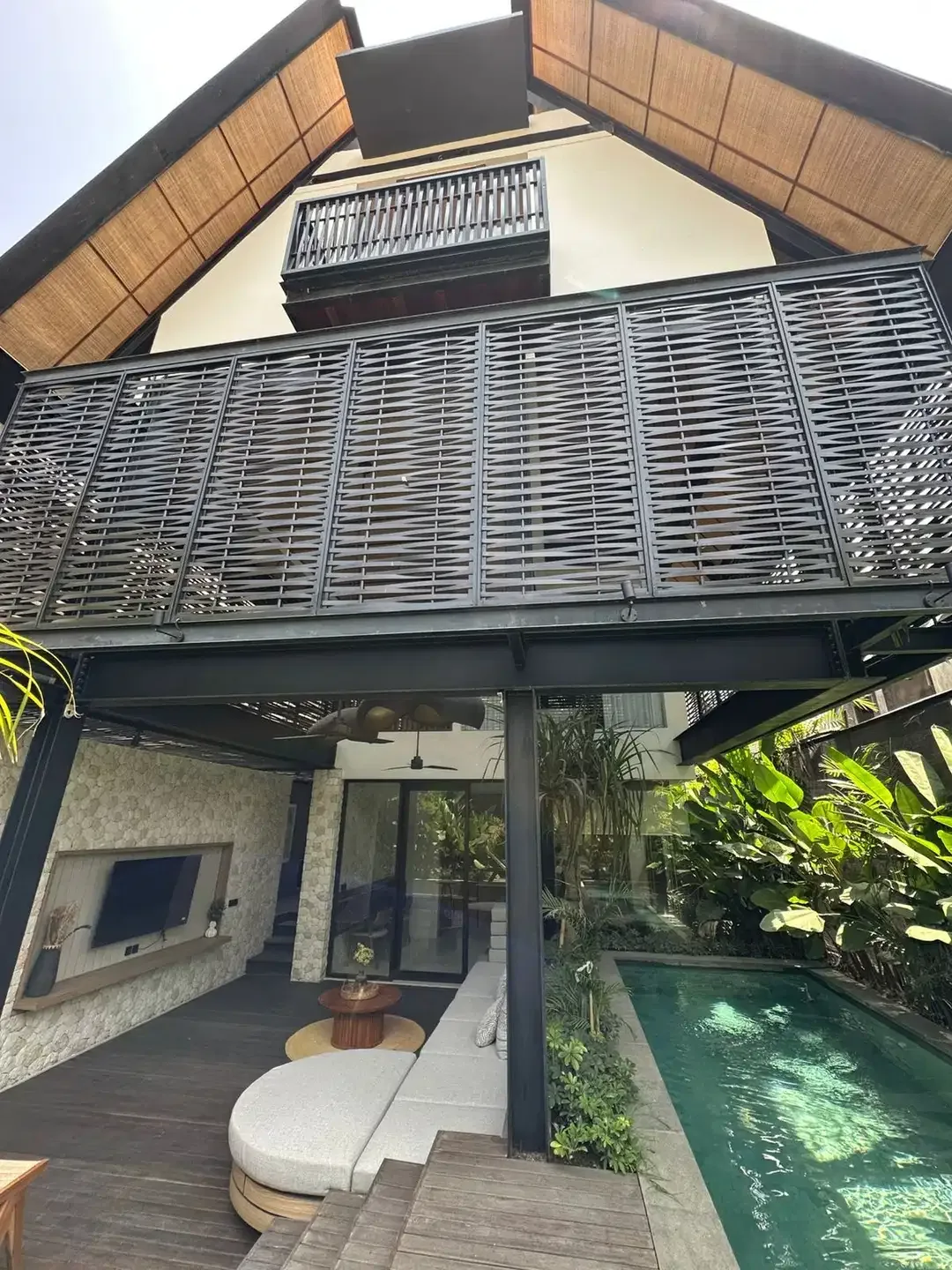 Villa Mewah Modern Tropis  3 br Furnished di Pusat Canggu - Image 5 of 10