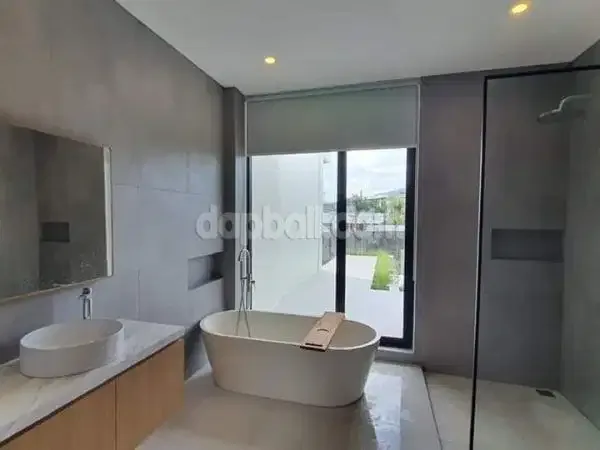 For sale luxury villa in Tumbak Bayuh Pererenan with rice field view - Image 4 of 10