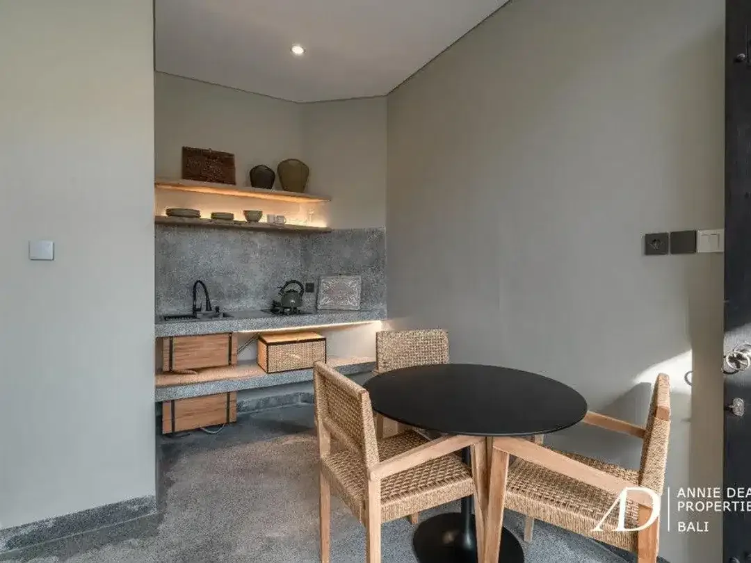 LEASEHOLD SINGLE LEVEL 2-BEDROOM VILLA IN UMALAS - Image 5 of 10