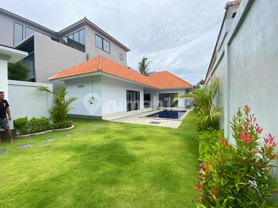 Villa Baru 3 Kamar dengan Taman yang Luas dan Pool di Umalas - Image 4 of 4