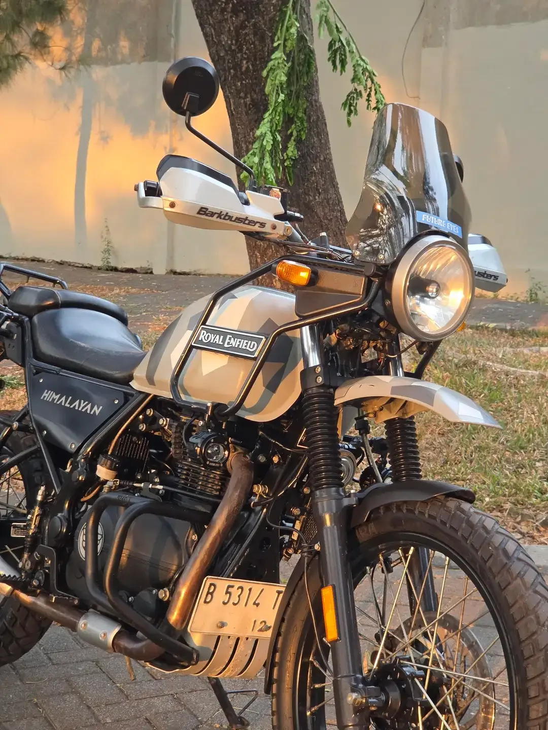 Moge Naked Royal Enfield Himalayan 411 Th 2020 ABS Siap Gas Turing - Image 2 of 9
