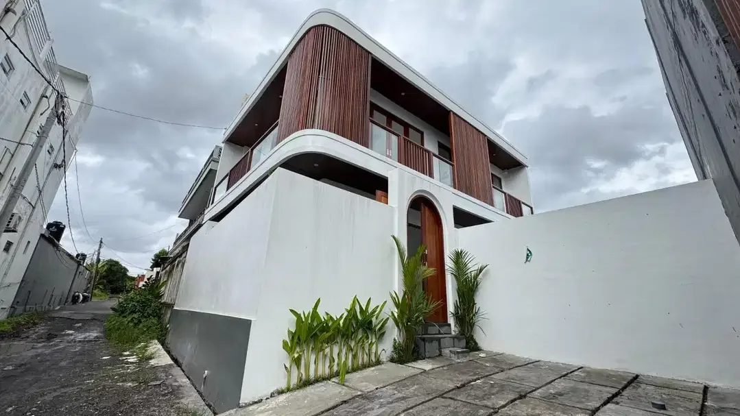Brand New Villa Kawasan PREMIUM Kayu Tulang Canggu - Image 1 of 10