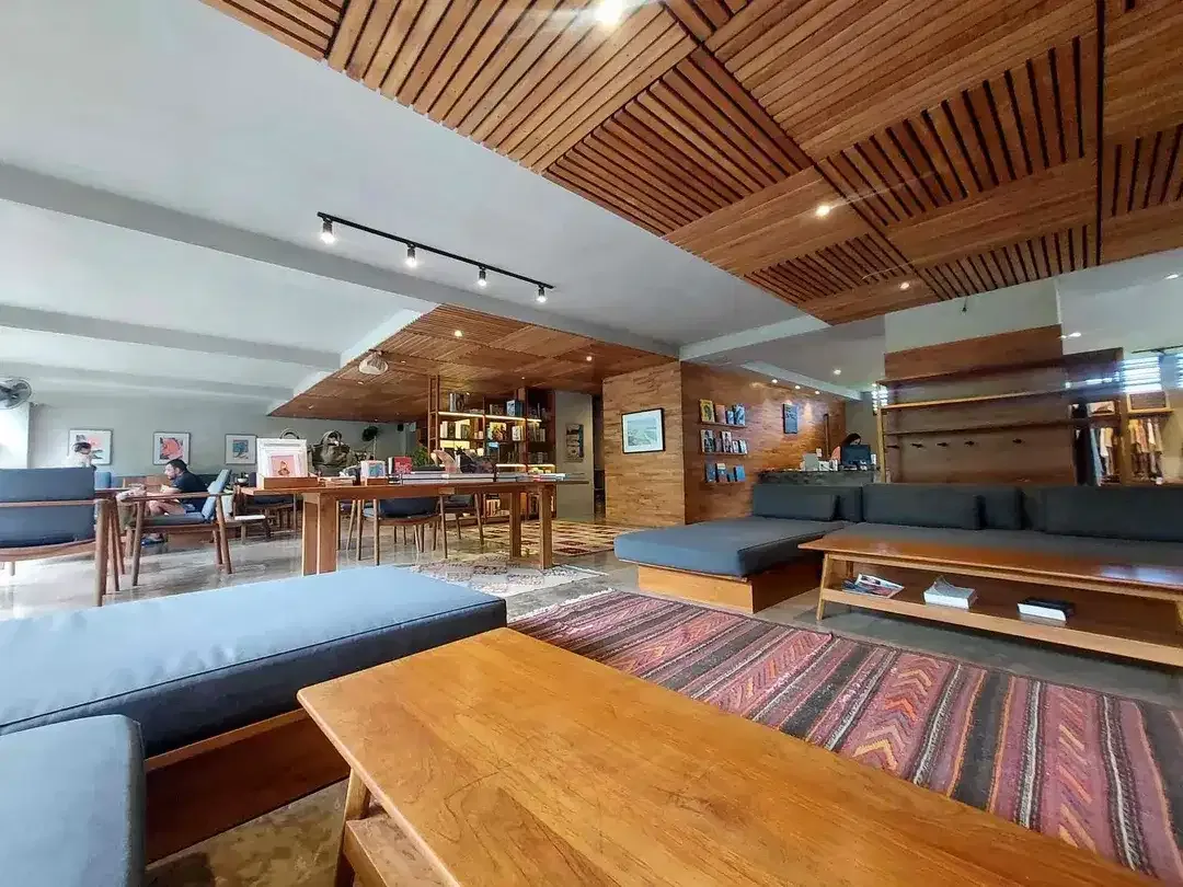 Freehold Boutique Hotel for Sale – 30 Rooms, Rooftop Pool, 400m to Batu Mejan Beach - Image 3 of 7