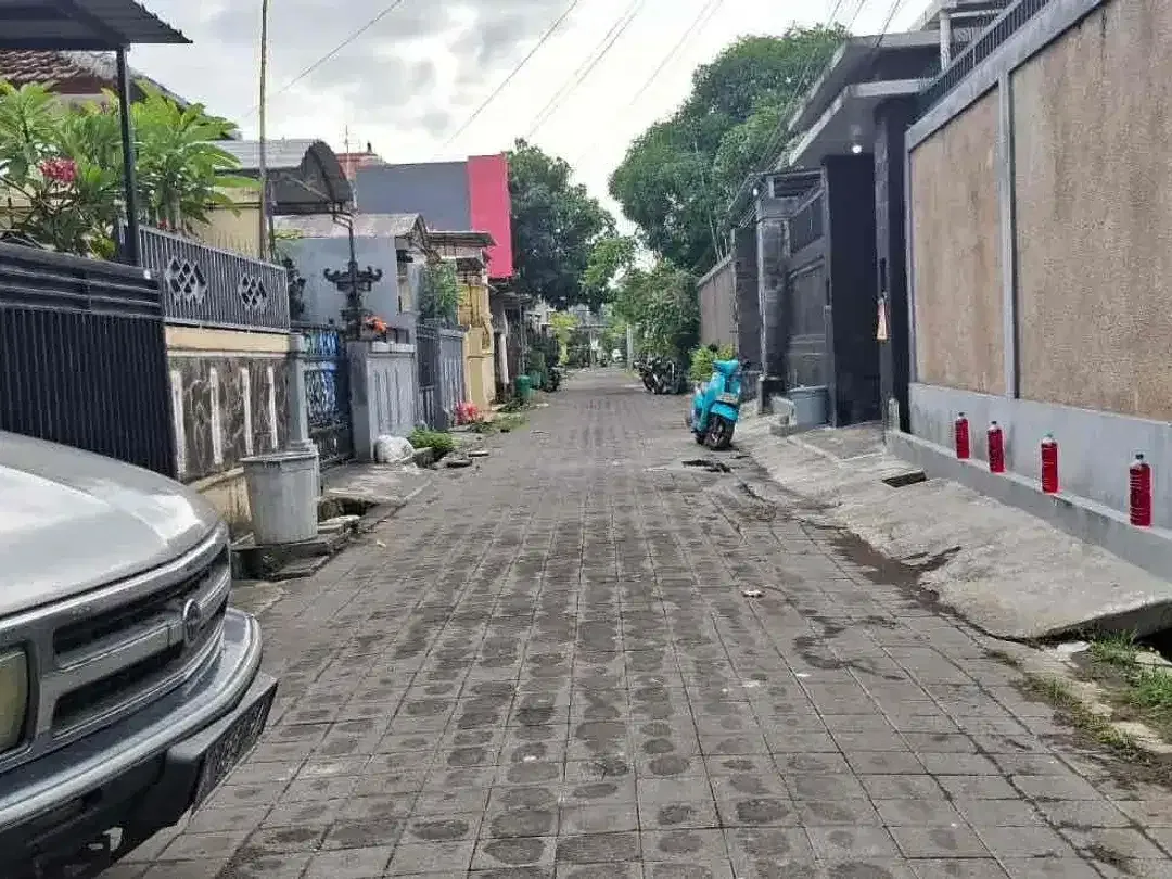 Di jual tanah 1 are & bangunan lama 
Lokasi di jln Kertadalem sari 3 - Image 2 of 4
