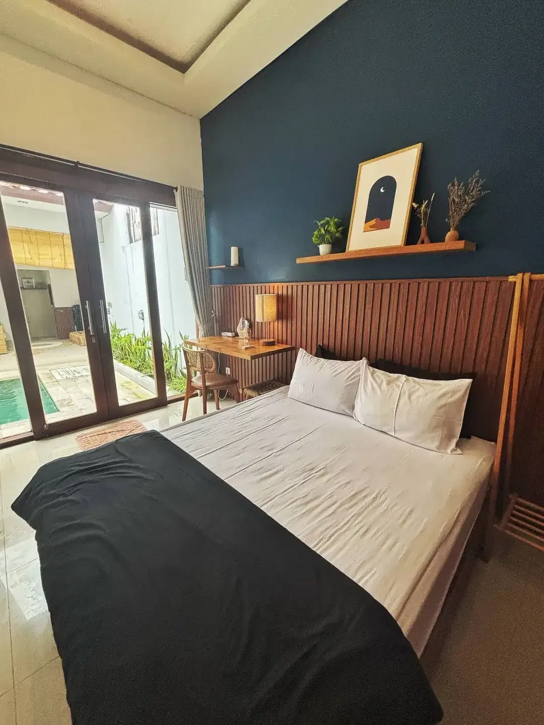 Minimalist Villa For Sale in Kerobokan Bali - Image 5 of 8