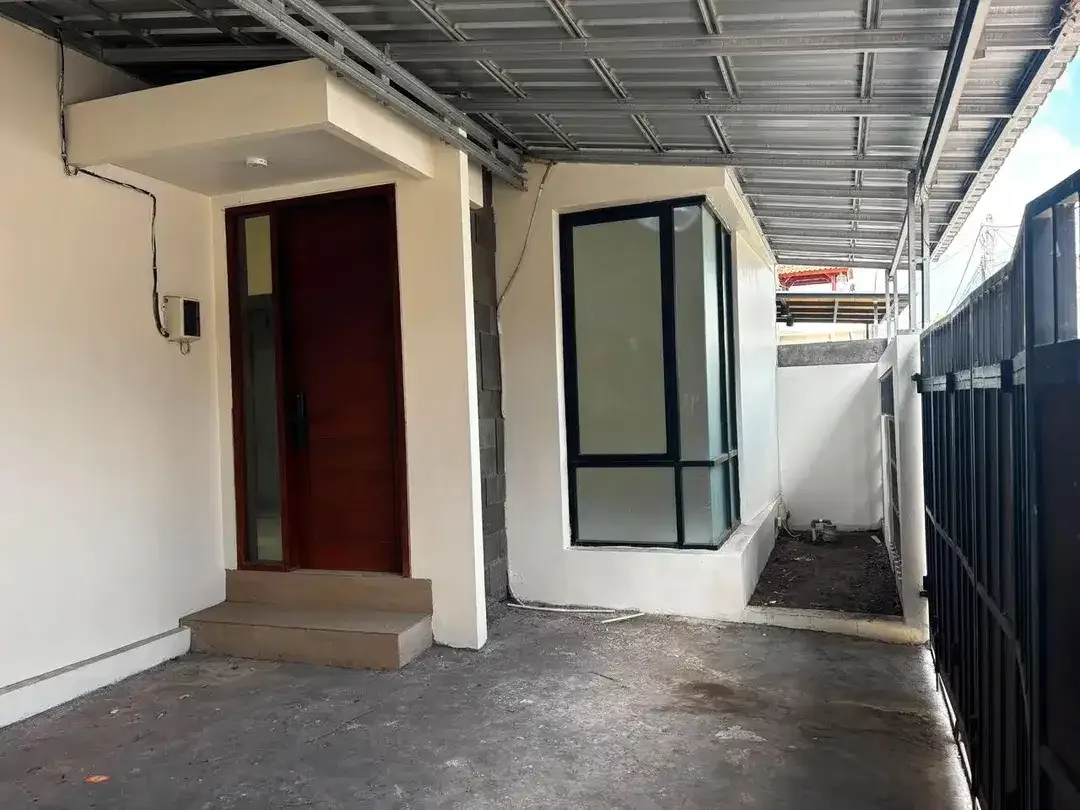 DIJUAL/DISEWAKAN RUMAH MODERN MINIMALIST 1 LANTAI - Image 4 of 8