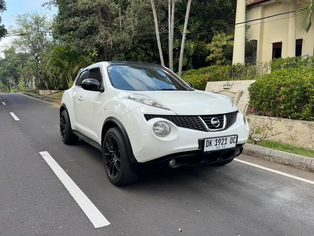 Nissan Juke 1.5 RX Matic 2011 Putih, Plat DK Asli, Tangan Pertama! - Image 2 of 10