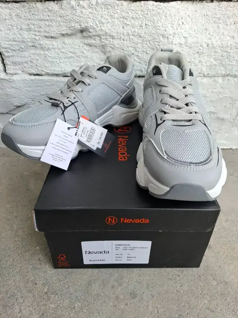 Sepatu Running Nevada Size 41 Baru - Image 2 of 3