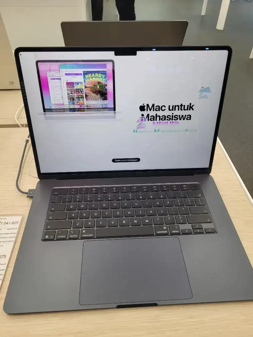 Ready MacBook Air M5 15 inci bisa kredit tanpa DP tanpa biaya admin - Image 1 of 3