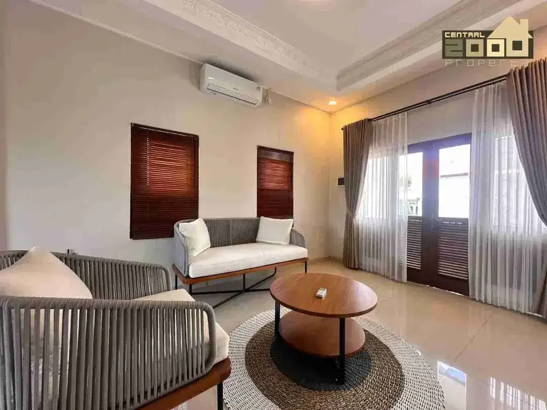 Dijual Rumah Dengan Kolam Lokasi Premium Umalas Bali - Image 3 of 10