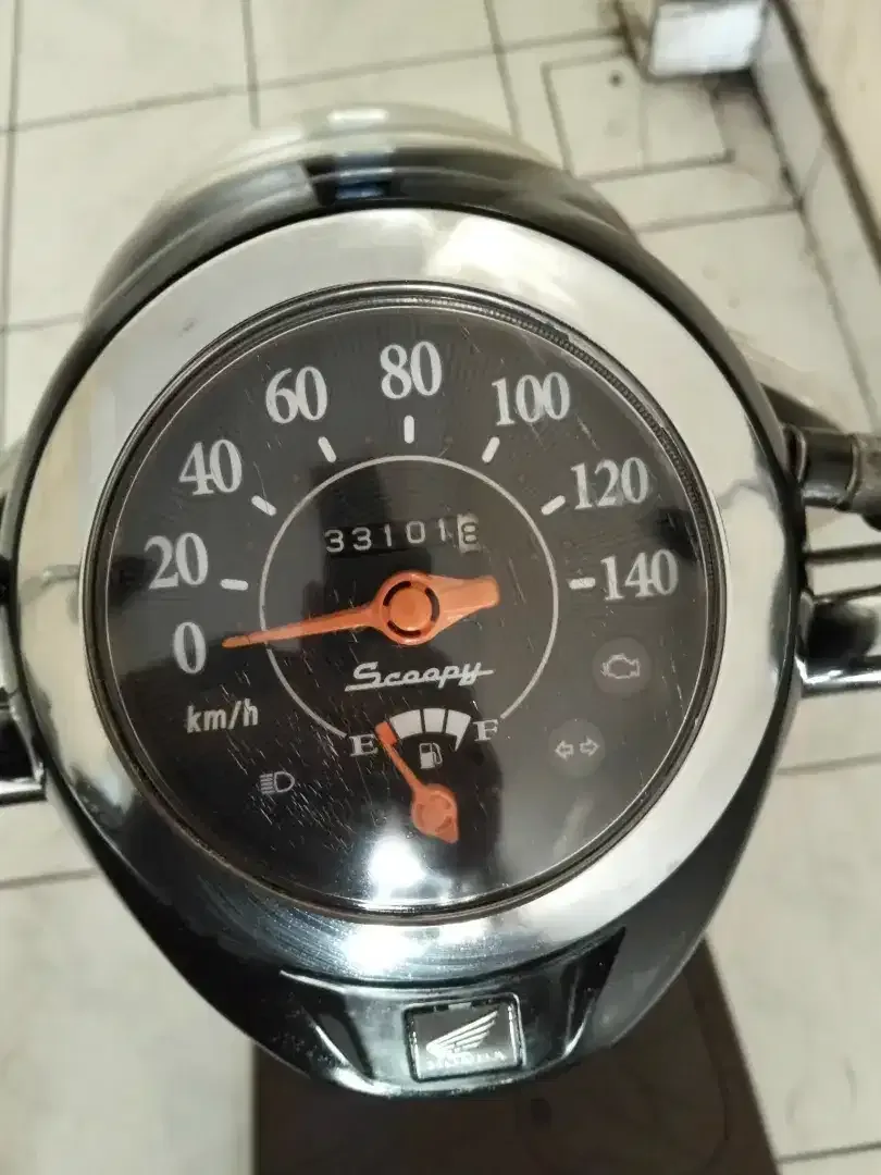 HONDA SCOOPY FI TAHUN 2014 PAJAK OFF 4 X SURAT LENGKAP - Image 5 of 5