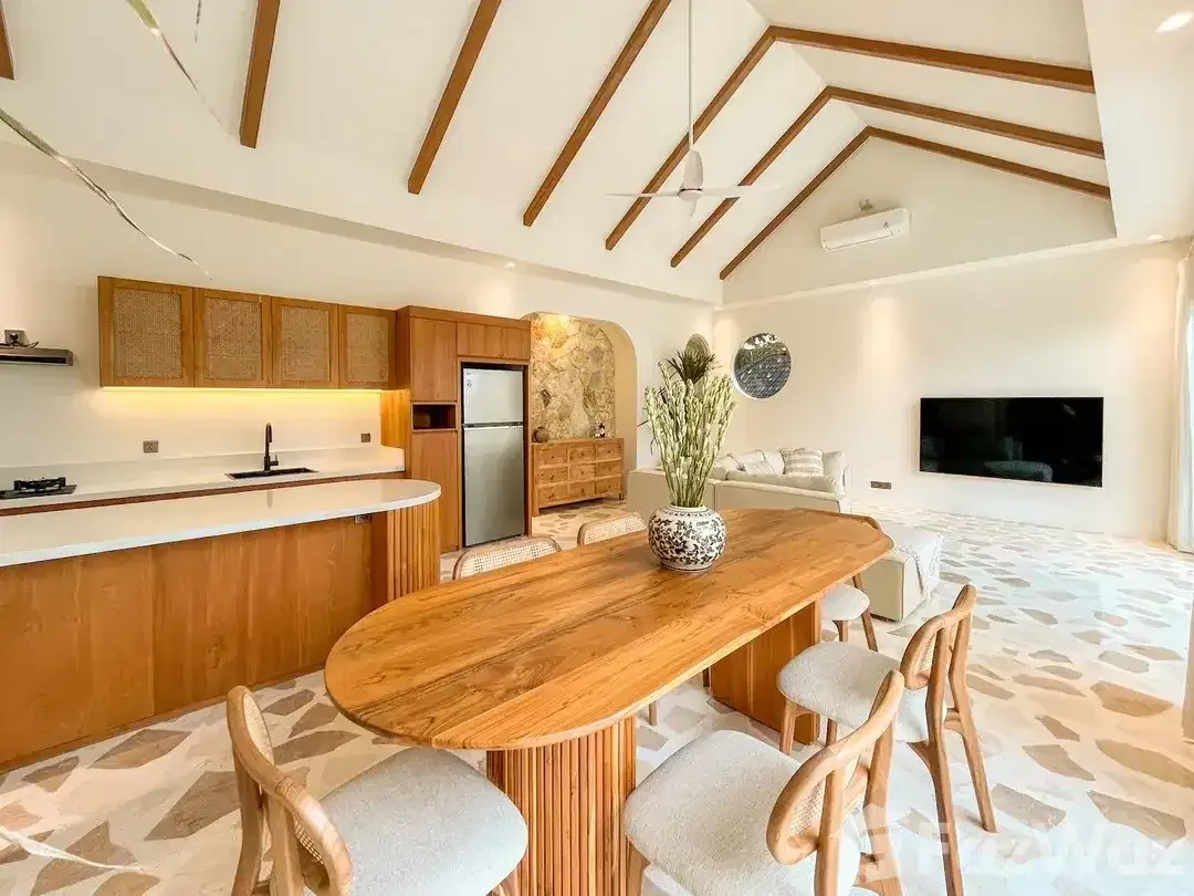 3 Bedroom Villa for sale in Kerobokan, Bali - Image 3 of 10