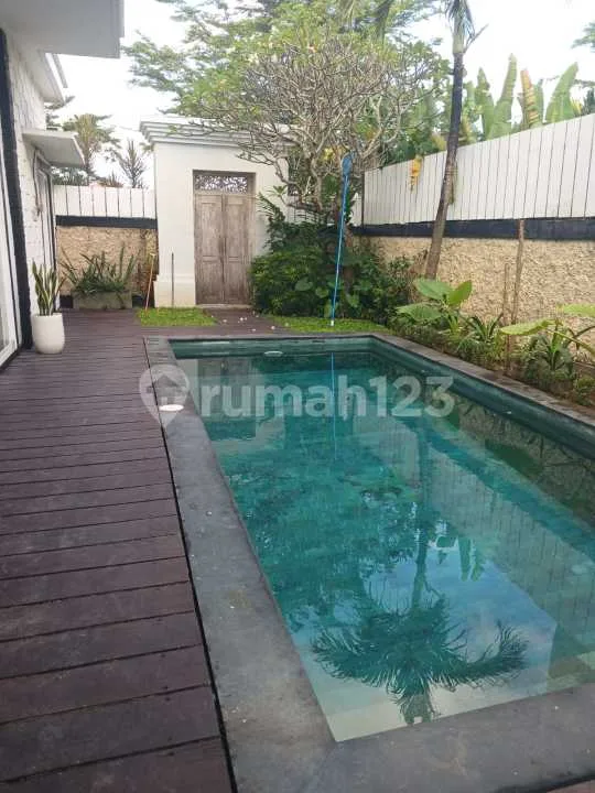 Villa  In bumbak Umalas, Badung - Image 3 of 4