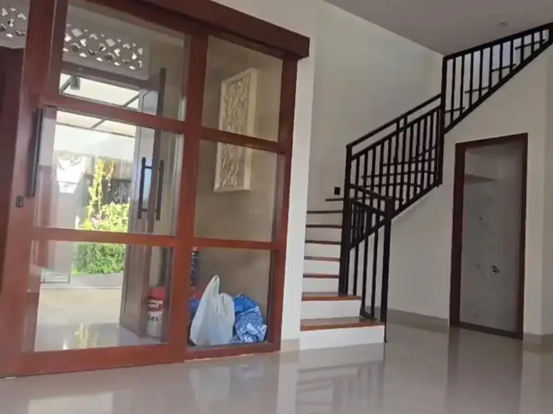 READY UNIT VILLA 3 BR KAWASAN BAGUS TENANG LOKASI NUSA DUA - Image 9 of 10