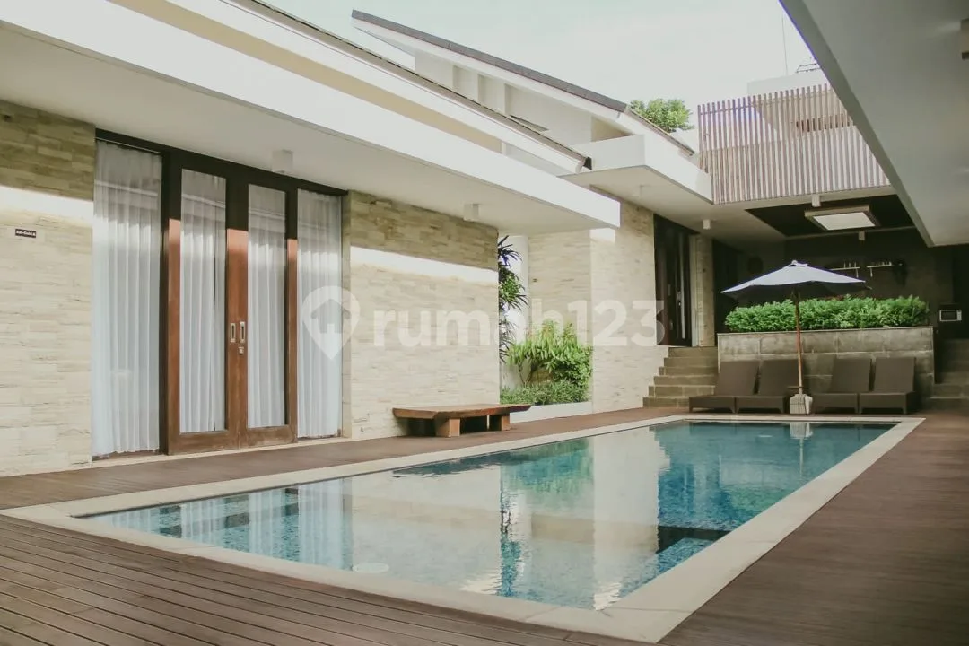 Yearly Rental,5 Bedrooms Villa With Ocean View In Nusa Dua - Image 2 of 4
