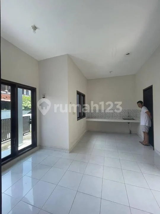 Rumah Strategis Dekat Kantor Imigrasi Ada 2 Unit di Jimbaran - Image 4 of 4
