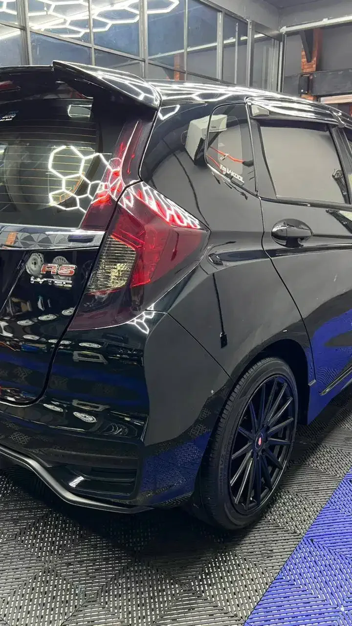 HONDA JAZZ RS 2018 HITAM AT ASLI BALI - Image 10 of 10