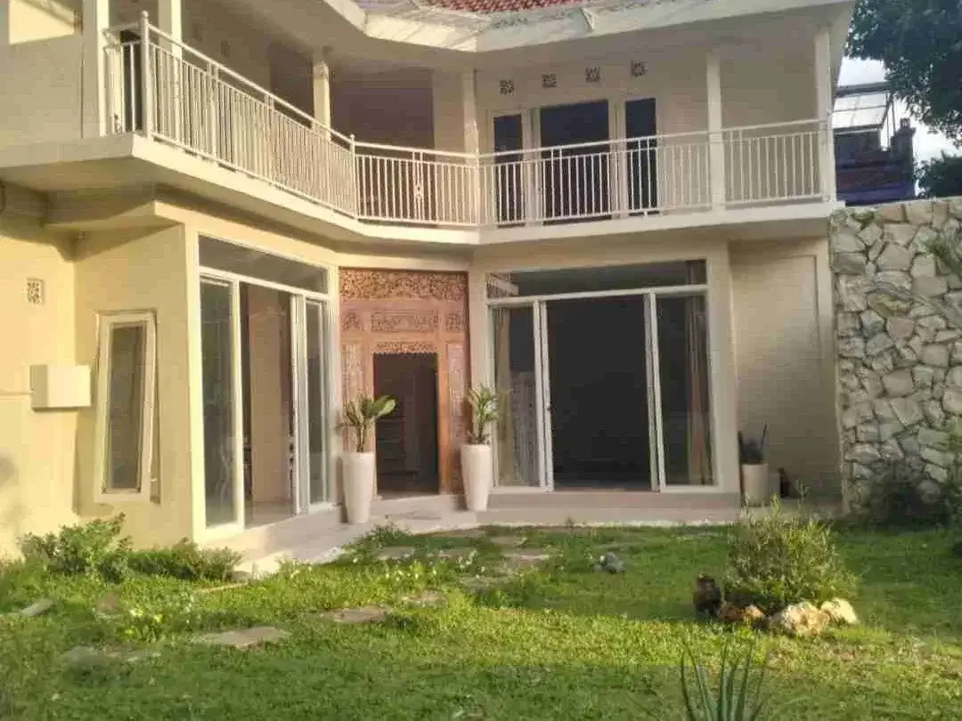 rumah semi villa Ahmad Yani Denpasar Utara bali - Image 1 of 10
