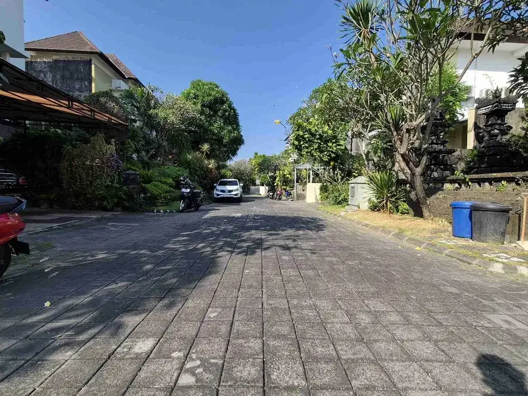 Rumah Style Villa One Gate Renon Dekat Sanur - Image 3 of 10