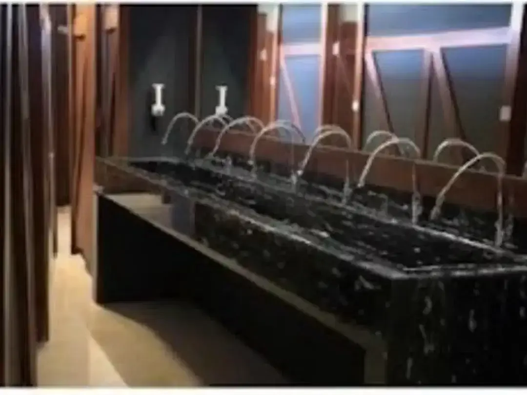 Hotel & Restaurant for Sale in Central Seminyak – 161 Beds - Image 4 of 7