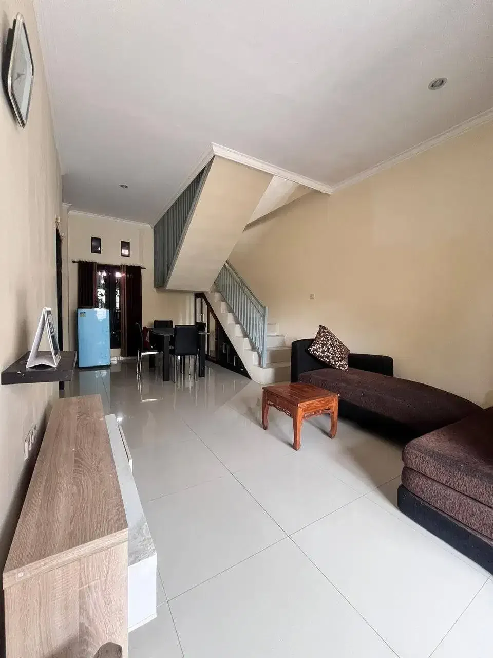 Rumah 2 Lantai Fully Furnished di Pusat Kota Denpasar - Image 7 of 10