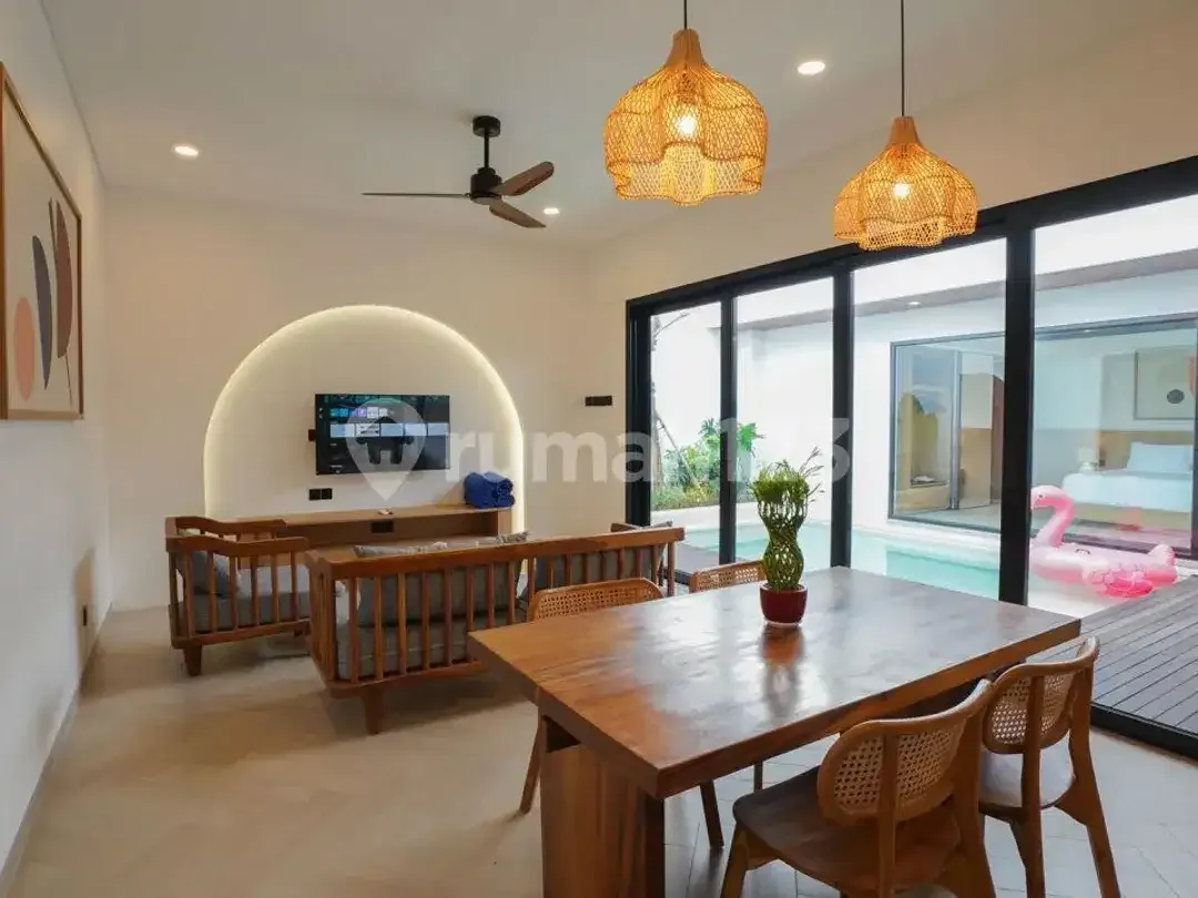Brand New Villa Mediterranean Style Lantai 1 - Image 2 of 10