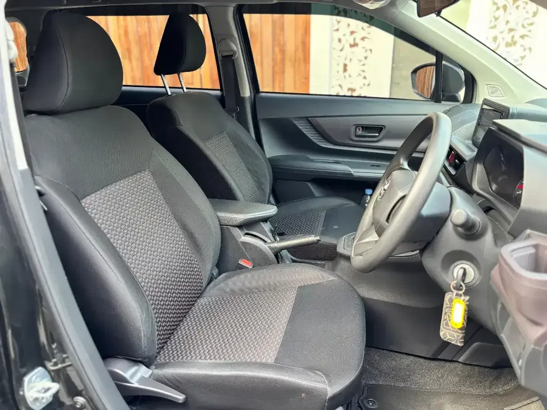 Avanza E Automatic Asli Bali Low Km - Image 6 of 8