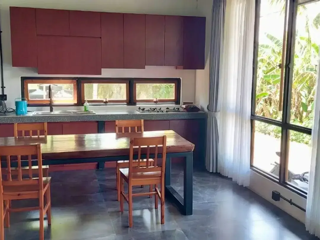 ID:H-98 Disewakan Rumah Semi Villa Abianbase Mengwi Bali Dekat Canggu Tabanan Tanah Lot Denpasar - Image 4 of 7