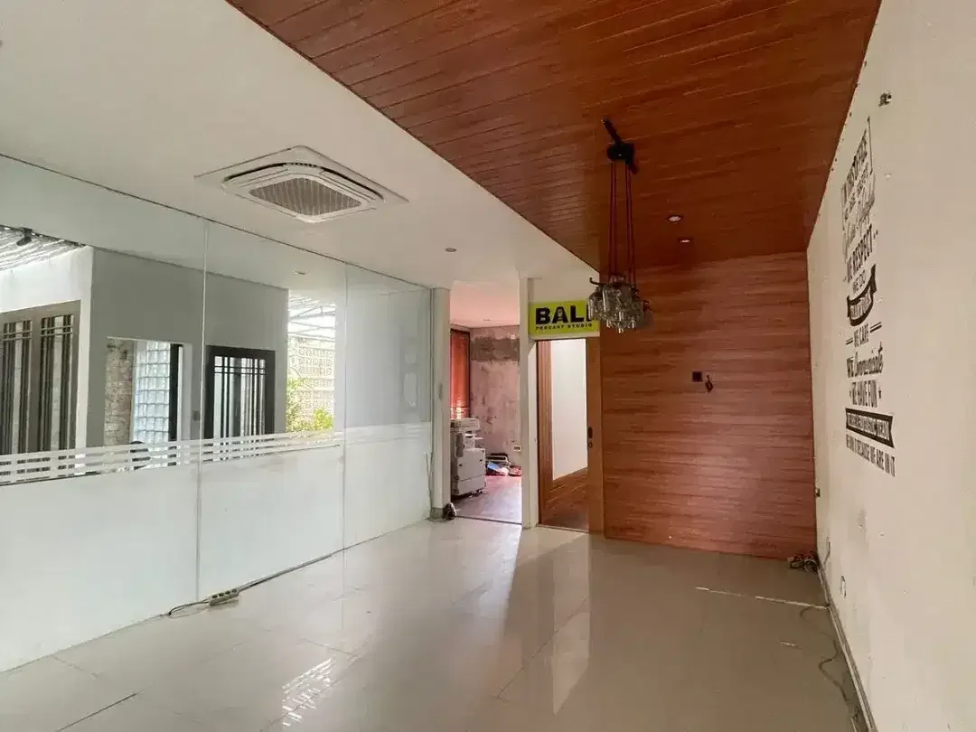 Whole Building for sale in Kerobokan, Bali - Image 7 of 10