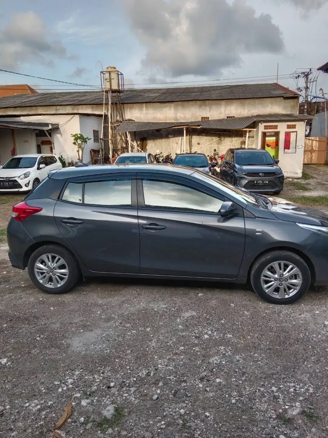TOYOTA YARIS 1.5 E CVT 2018 MATIC - Image 4 of 4