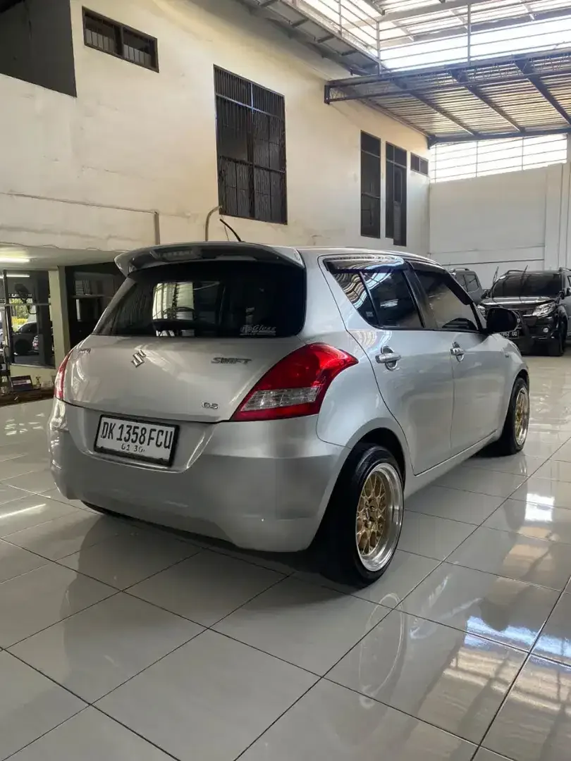 SWIFT GS MATIC TAMPILAN GANTENG LOW KM SIAP PAKAI - Image 4 of 7