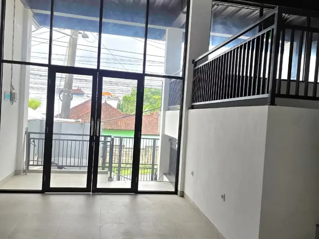 Ruko Strategis 3 Lantai di Pinggir Jalan Raya Utama – Jl. Gn. Tangkuban Perahu, Padang Sambian - Image 3 of 10