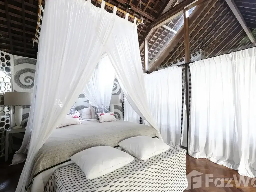 7 Bedroom Villa for sale in Kerobokan, Bali - Image 6 of 10