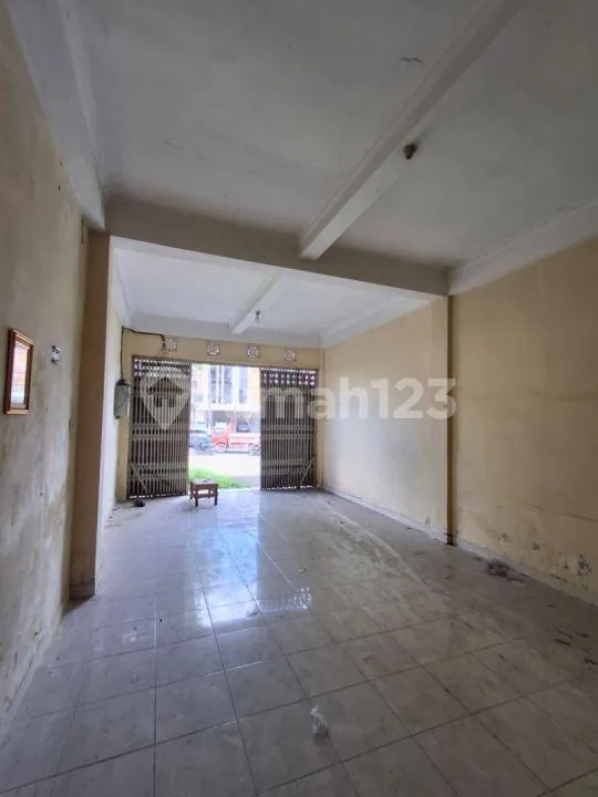 Ruko Dijual di Tabanan Siap Pakai - Image 1 of 4