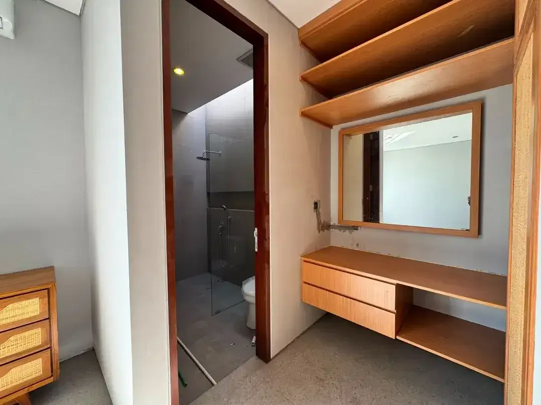 Modern 3 bedroom Premium Villa in Sanur - Image 7 of 10