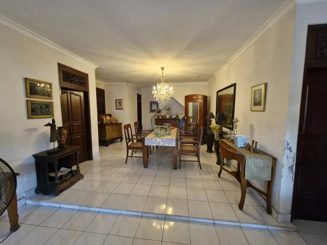 JUAL RUMAH DENPASAR DEKAT UBUD FULL FURNISHED - Image 2 of 10