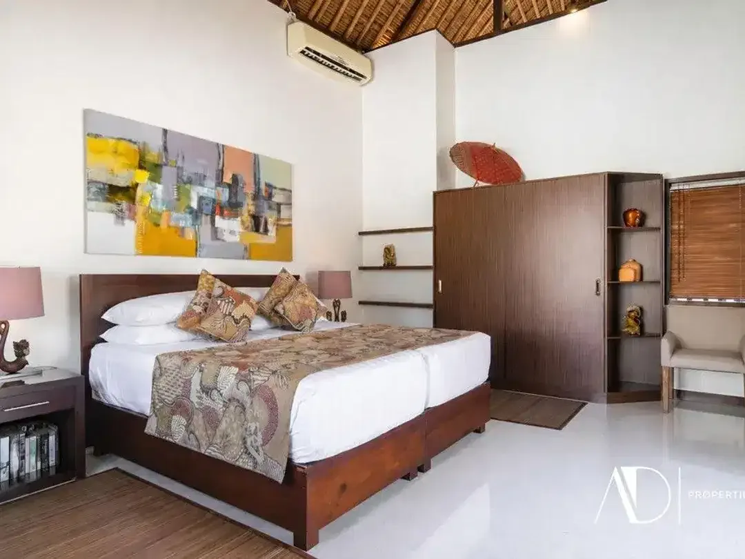FREEHOLD | LUXURY BALINESE VILLA IN PRIME PERERENAN - Image 10 of 10