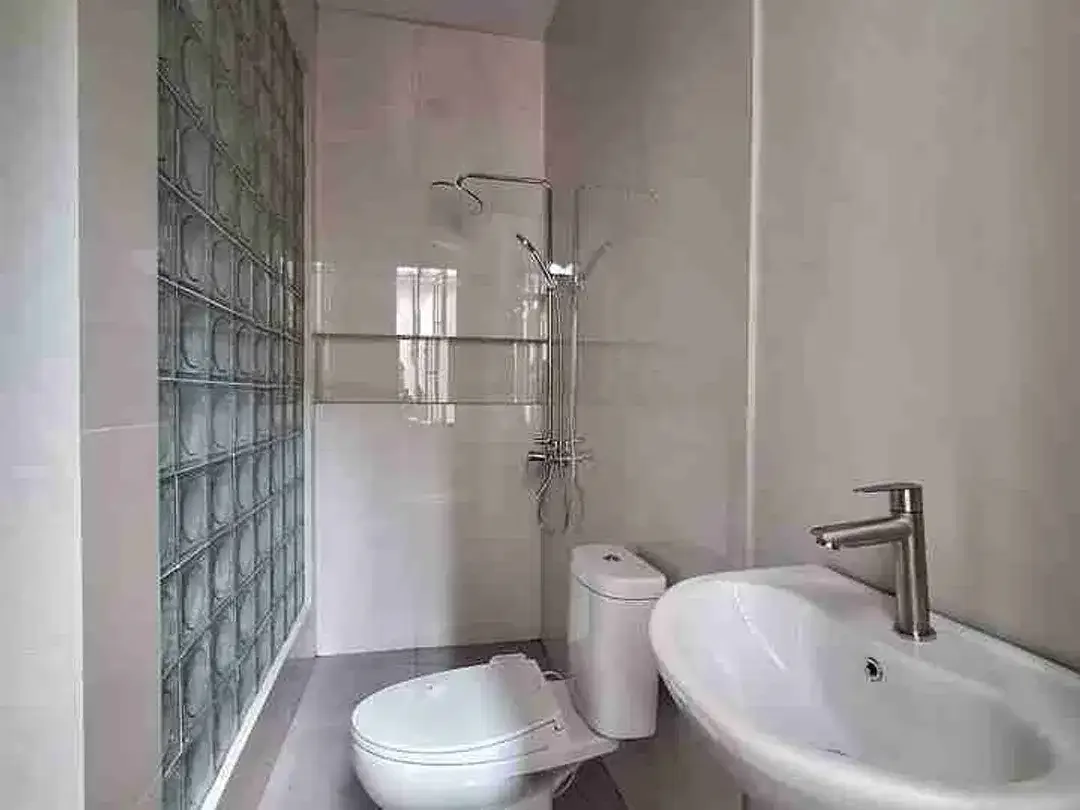 Rumah Baru 1,5 Lantai Minimalis di Gunung Salak Kerobokan - Image 7 of 10