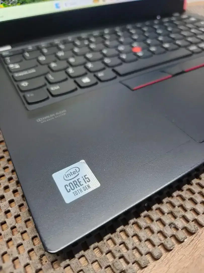 Lenovo Thinkpad X13 intel Core i5 Gen-10 (8/256gb) 13 Inch TOUCHSCREEN - Image 3 of 5