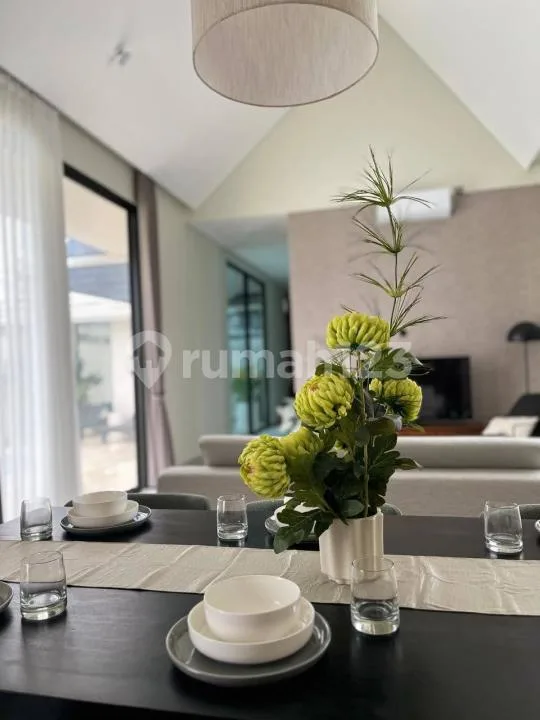 Villa Jalan Moh Yamin Denpasar Selatan Full Furnished - Image 3 of 4