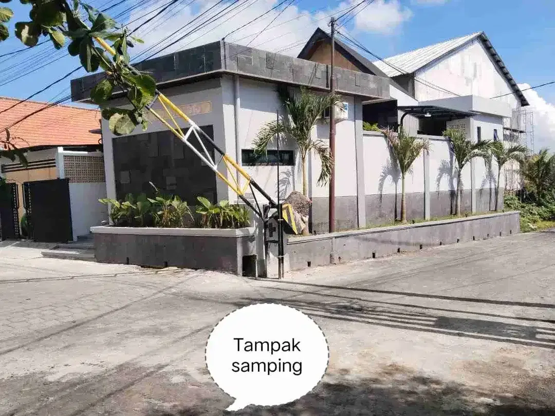 Luxurious Villa With One Gate System at Taman Griya Jimbaran Bali - Image 2 of 10