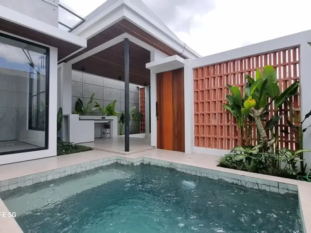 Disewakan Proyek Villa 2 Kamar Tidur di Mertanadi, Area Seminyak - Image 1 of 8
