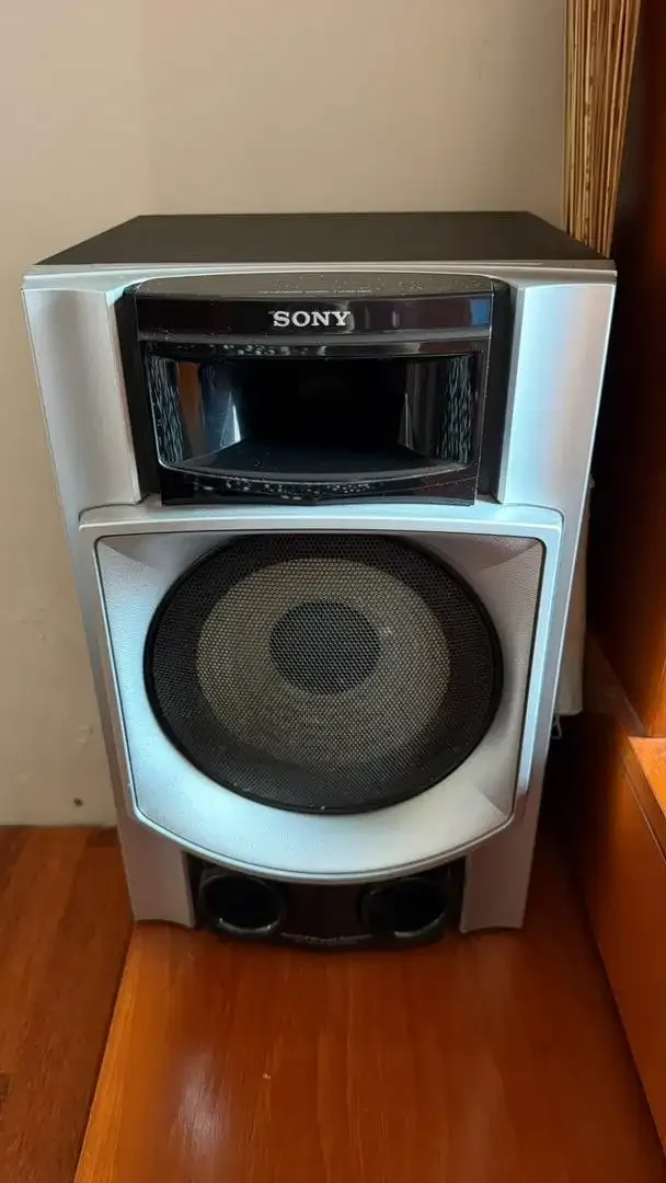 Preloved Sony MHC GN 100D - Image 2 of 4