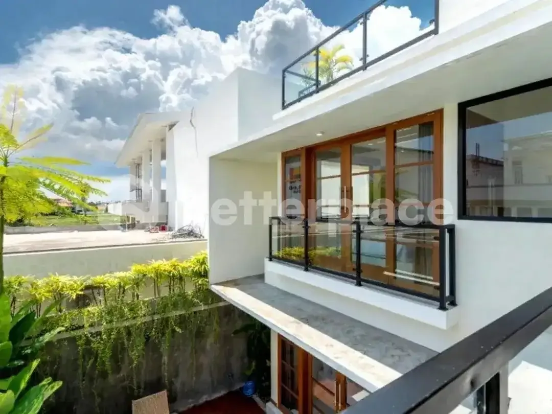 Beautifully Appointed Leasehold 3-Bed Villa with Rooftop and Pool – Premium Opportunity in Vibrant Canggu Berawa - Image 6 of 10