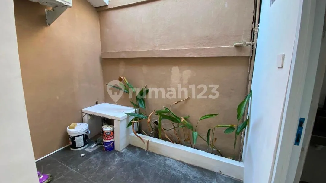 Rumah Ekslusive Konsep Modern Minimalis di Kompleks Perumahan Buana Permai Padangsambian, Denpasar Barat - Image 4 of 4